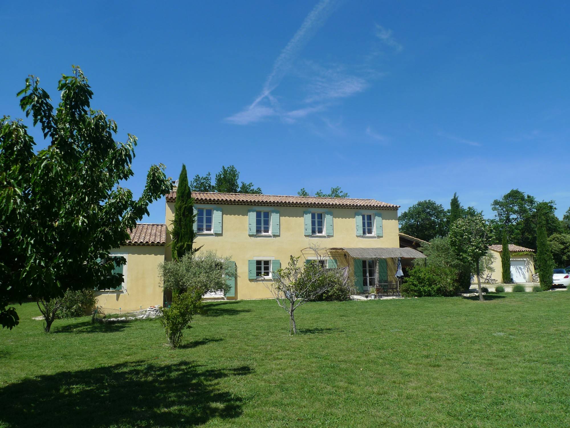  Villa  dans bel environnement - A 7km de Grignan