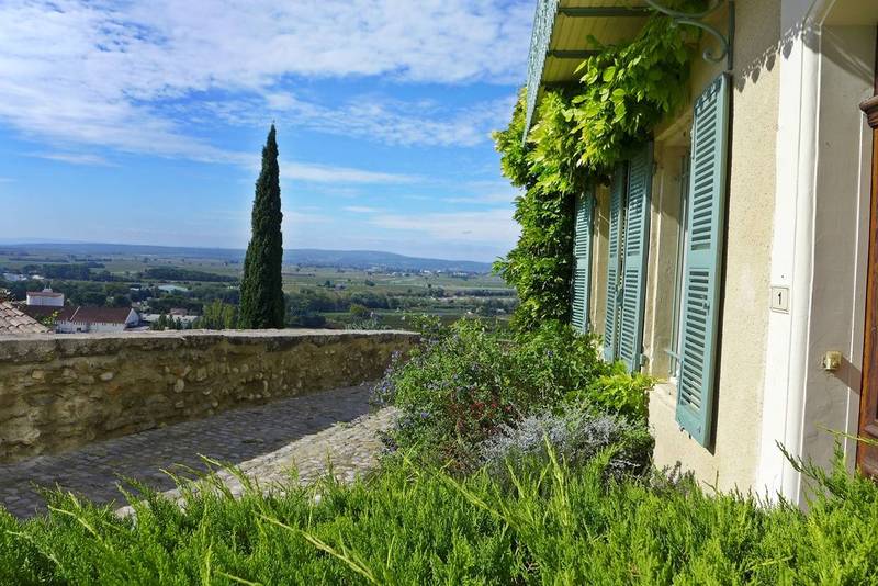 Maison de Maître au sommet d'un village historique - Haut Vaucluse Sainte Cécile les Vignes  - Ref : 3981MPL - 765 000 €