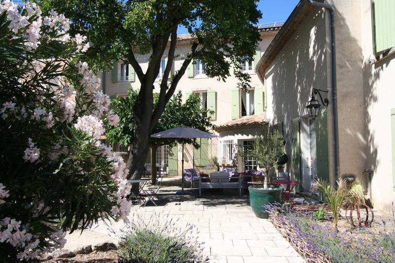  en Drome Provençale, Grande maison  rénovée  avec  piscine et jardin