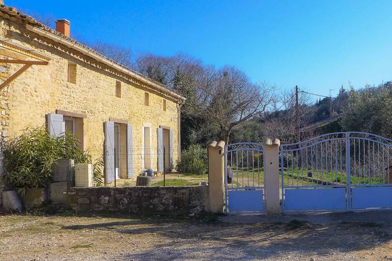 A vendre dans un charmant village de l'Ardèche méridionale, maison en pierre St Montan  - Ref : 3936IP - 380 000 €