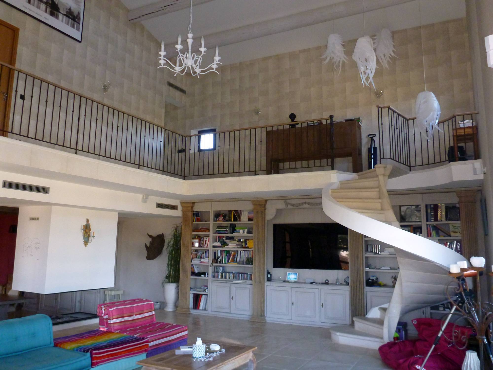 Propriété de caractère,  Vue sur les dentelles et le Mont Ventoux