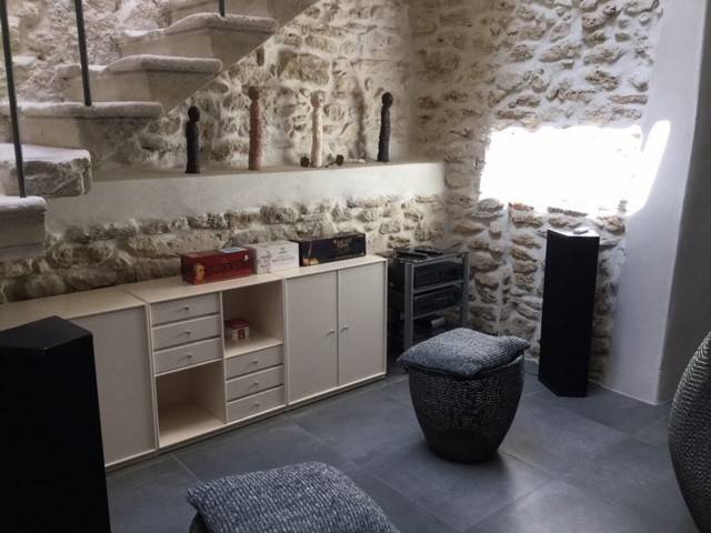 Superbe maison, dans le centre historique de  Grignan,  