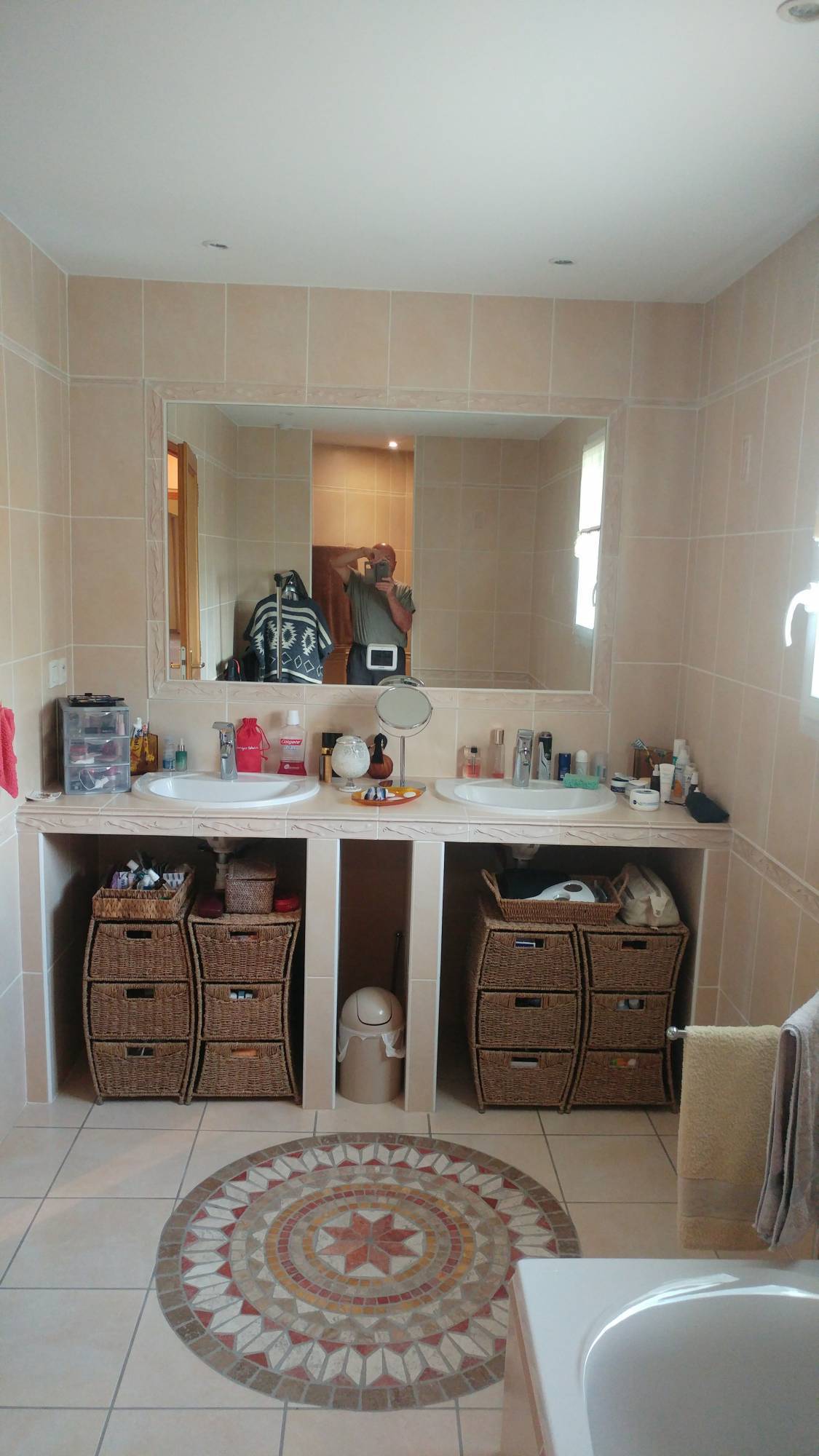 A vendre- Ardèche Méridionale - Belle villa d'architecte  avec vue