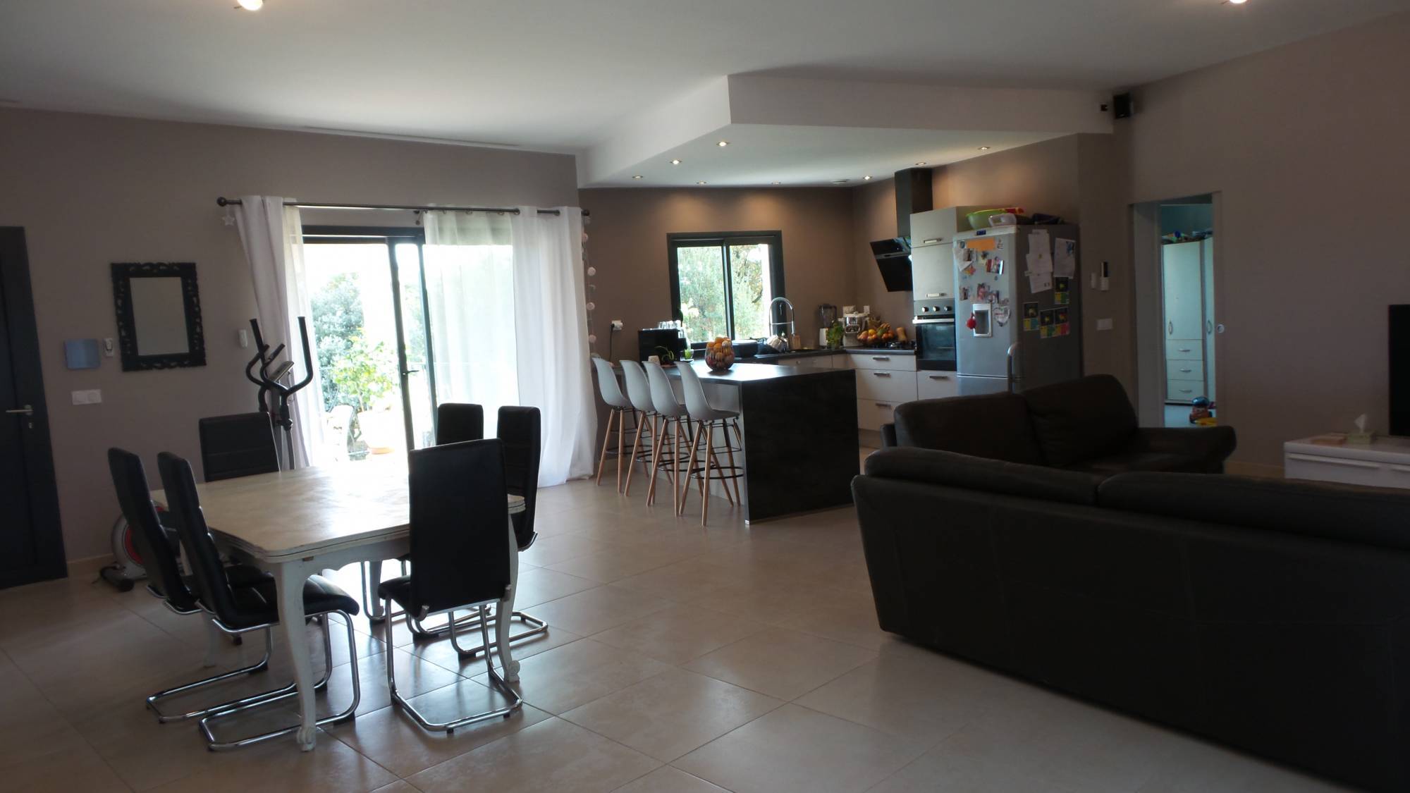 A vendre villa contemporaine à 5mn de Suze la Rousse