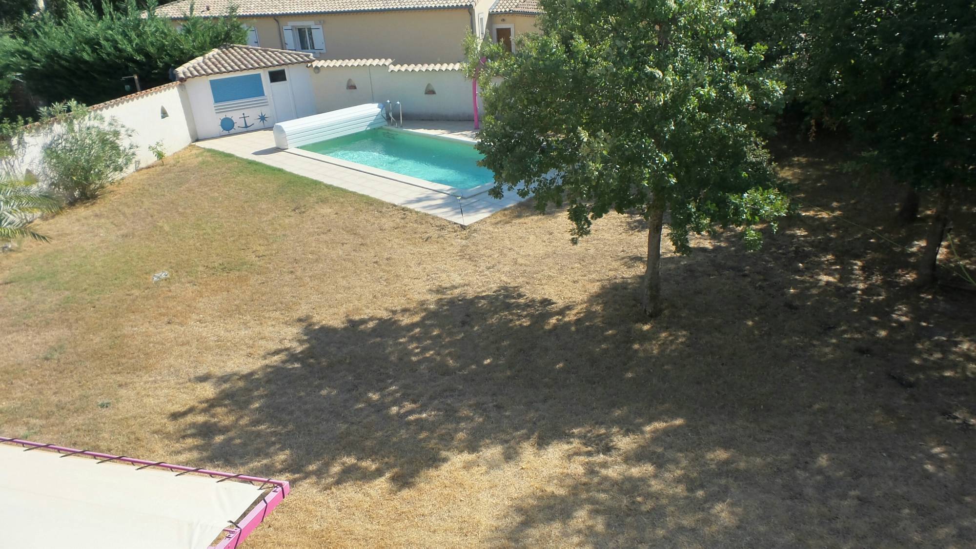 A vendre secteur Grignan,  dans quartier calme et résidentiel, très jolie villa 