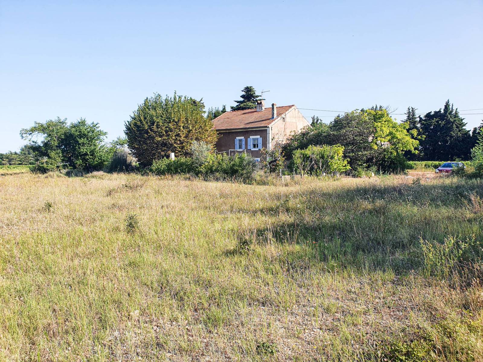 Ferme à restaurer dans l'enclave des papes
