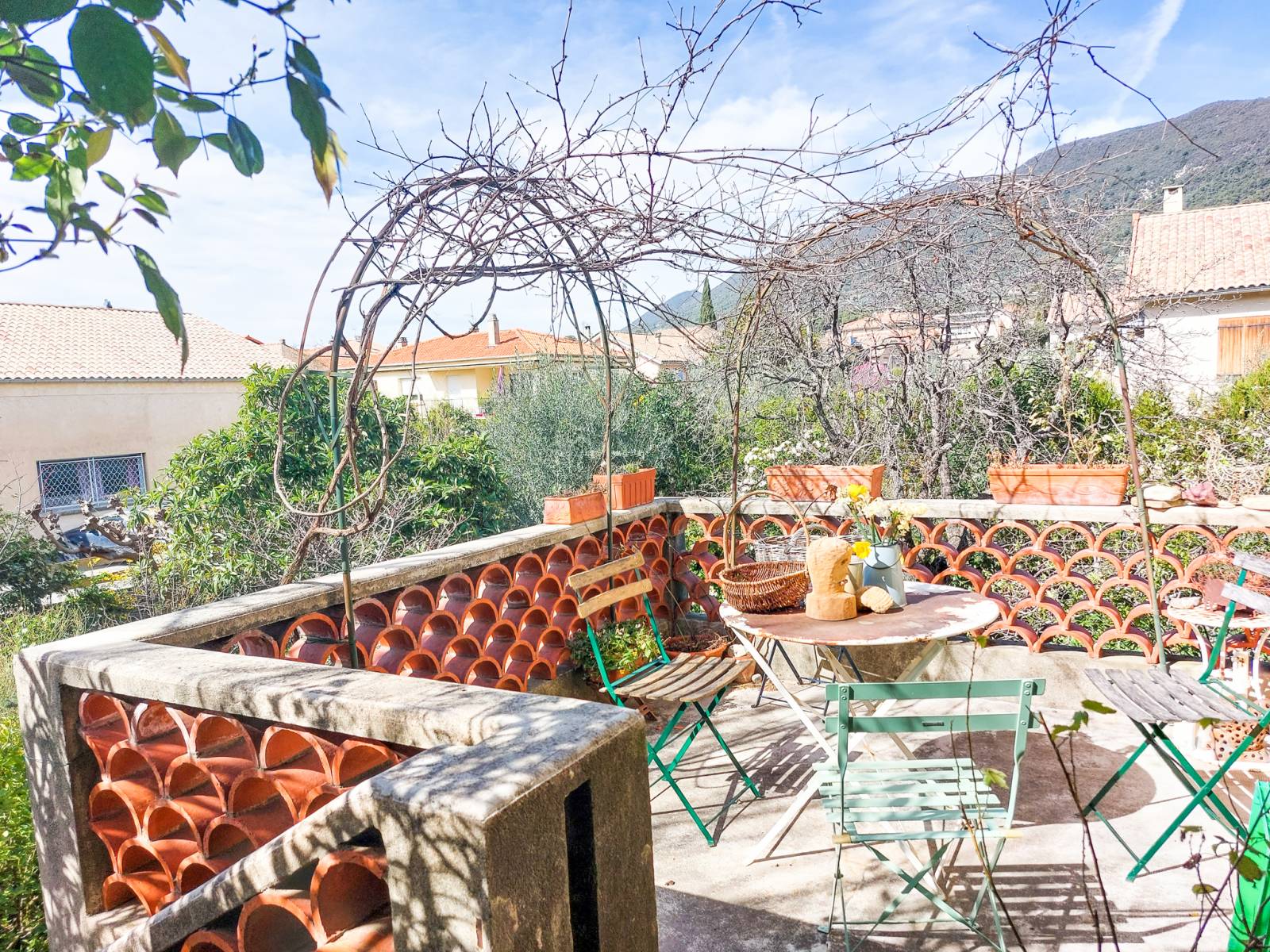 EXCLUSIVITÉ -  Maison de ville Nyons travaux à prévoir 