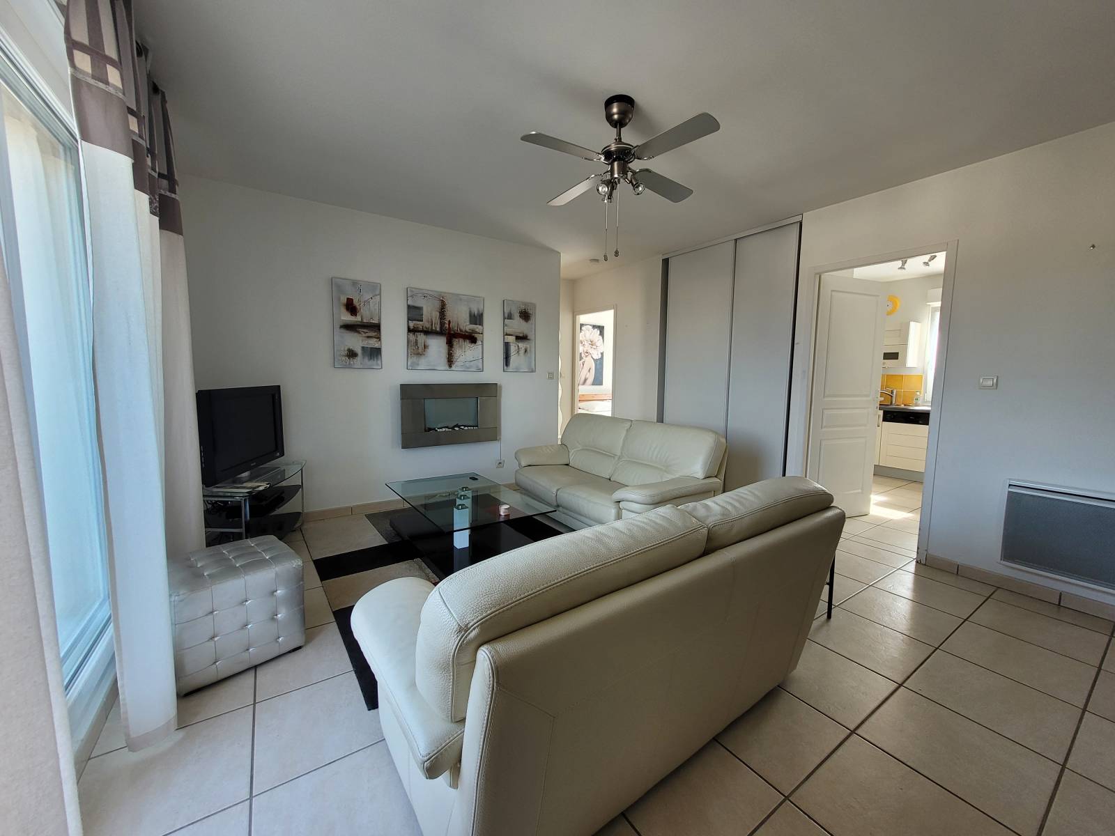 Appartement avec terrasse Saint Paul trois Chateaux   Ref: 4137RV