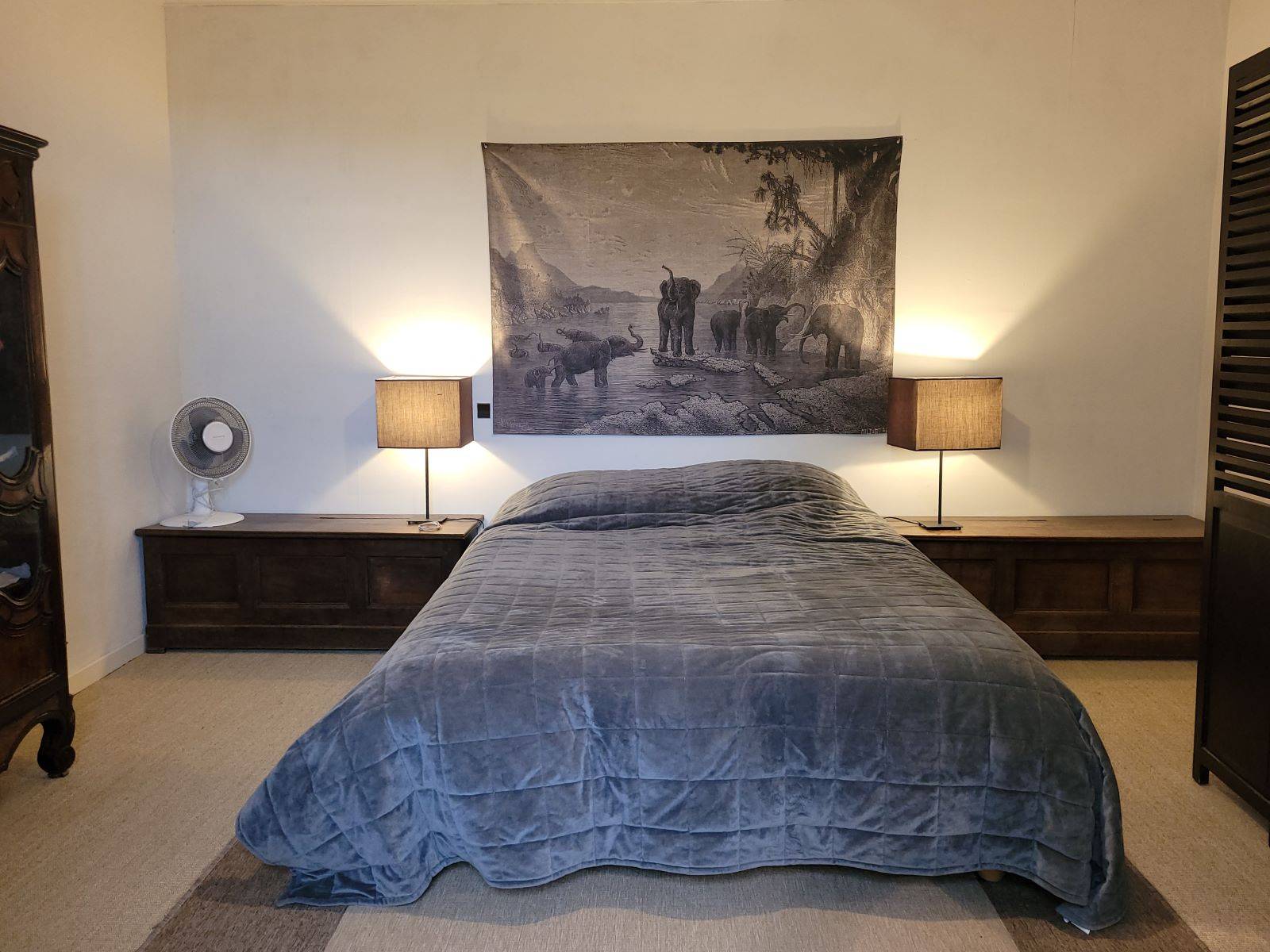 A vendre, Charmante maison de village avec jardin clos, piscine et dépendances  