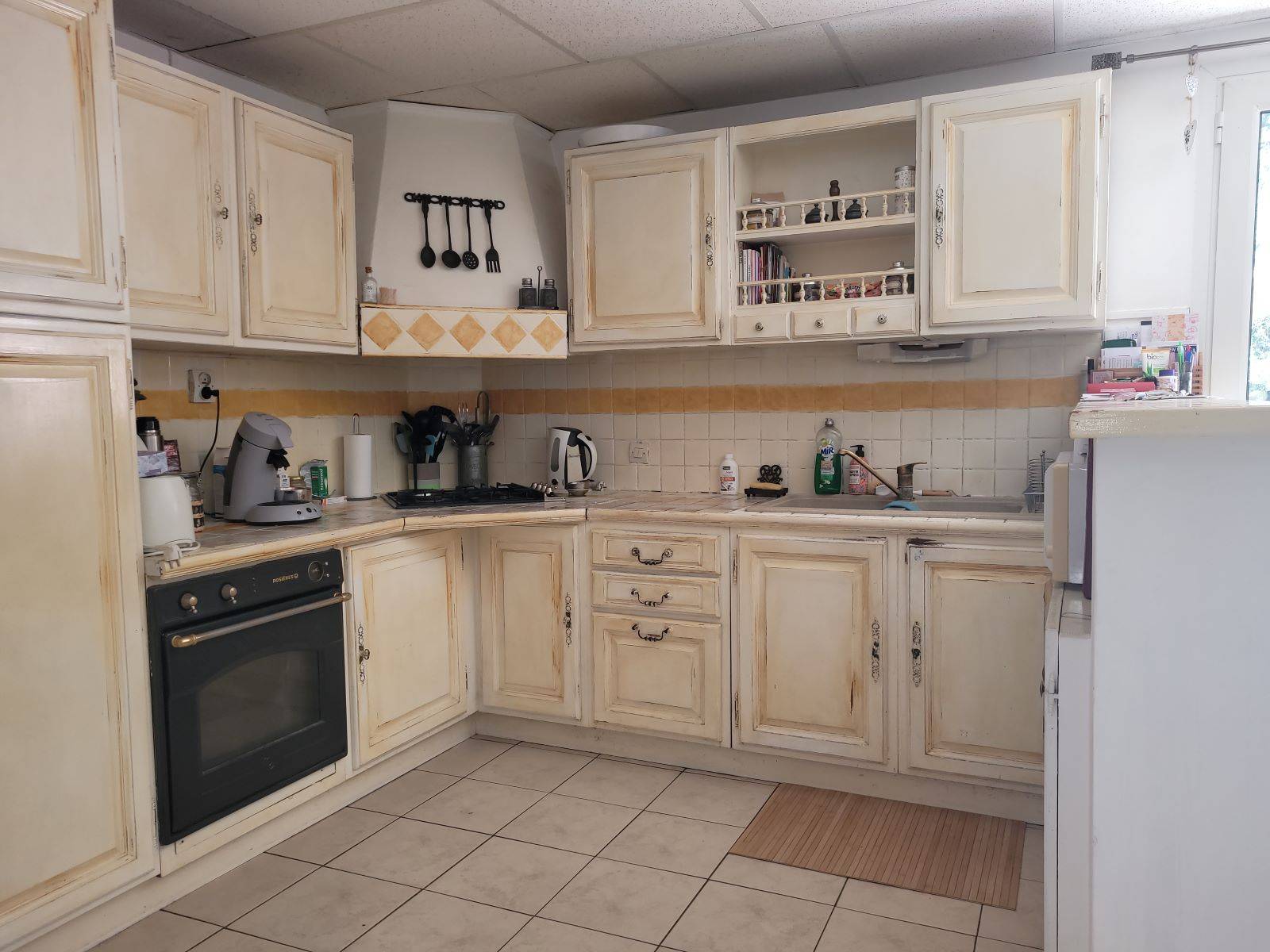 Pierrelatte- Maison avec piscine sur 2000m² de terrain arboré   