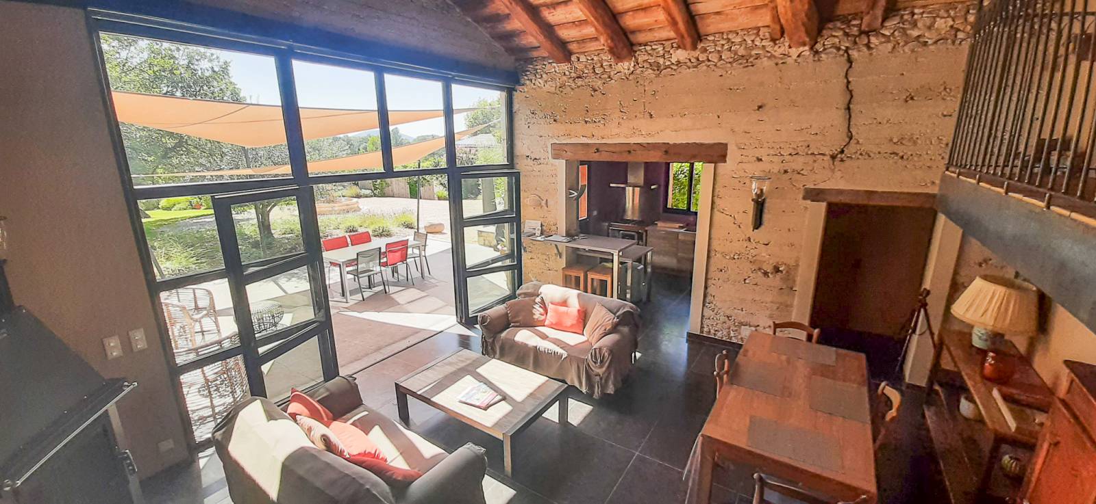 EXCLUSIVITÉ - A vendre ancienne grange aménagée,  campagne de la Bâtie Rolland 