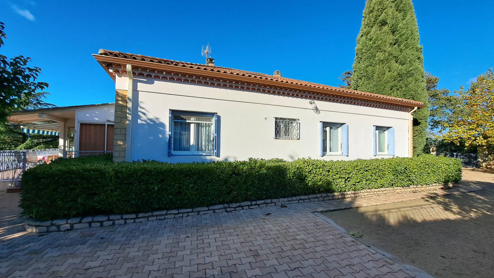 Maison de plain pied ST PAULET DE CAISSON  