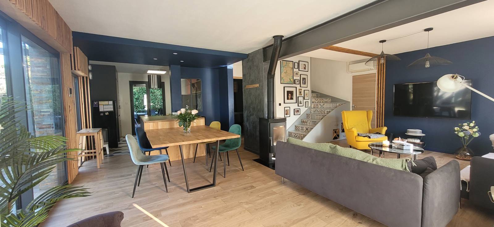 Villa rénovée avec piscine   - REF 4274RV