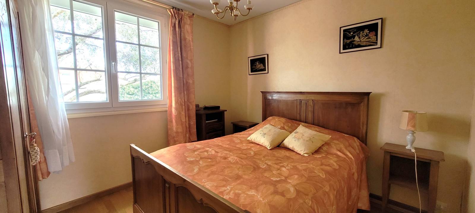 Maison de plain pied avec jardin et garage PIERRELATTE Proche centre ville 