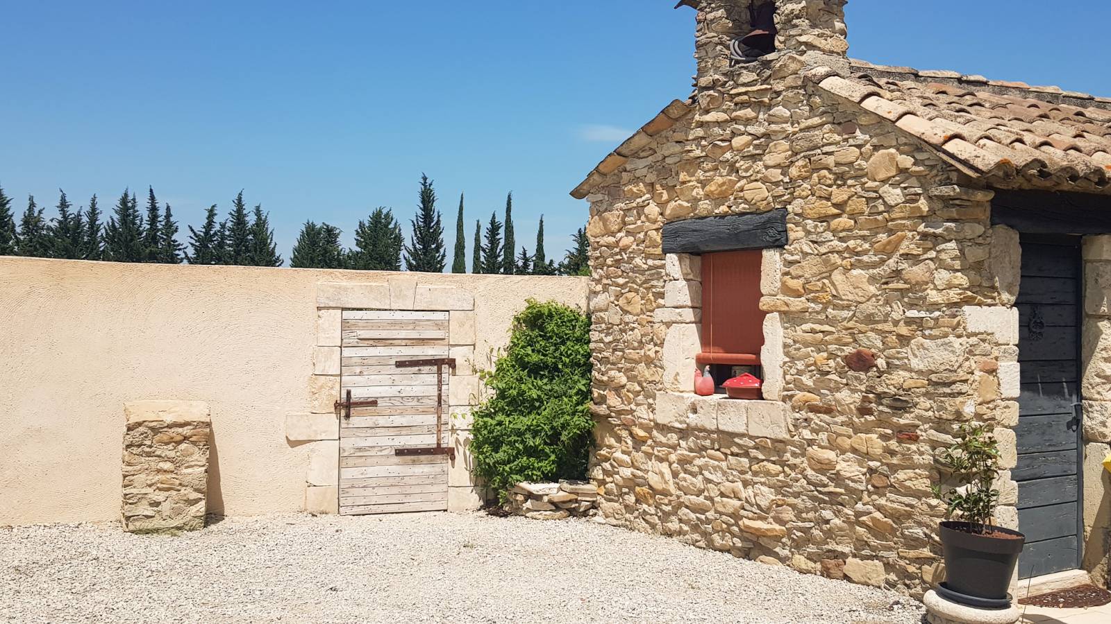 A vendre Mas Provencal , Suze la Rousse en campagne Piscine chauffée