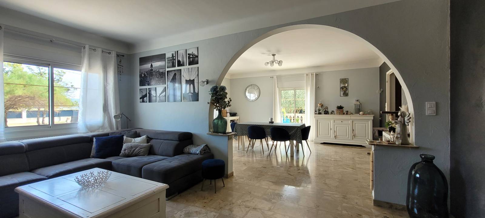 A vendre maison de plain pied avec piscine. Terrain 2885m² PIERRELATTE Campagne 