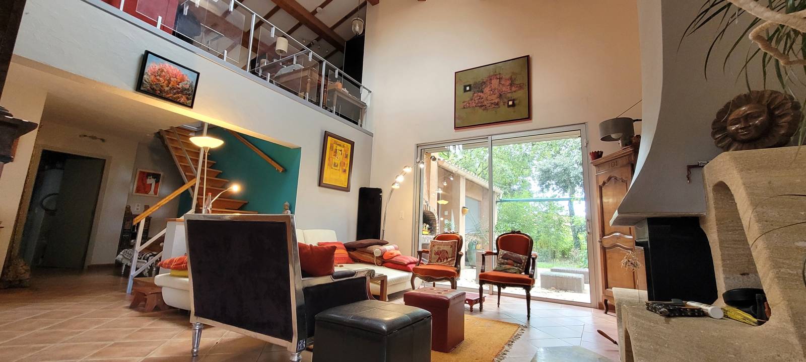 Maison à vendre de 236m² à Bollene quartier résidentiel gîte et piscine