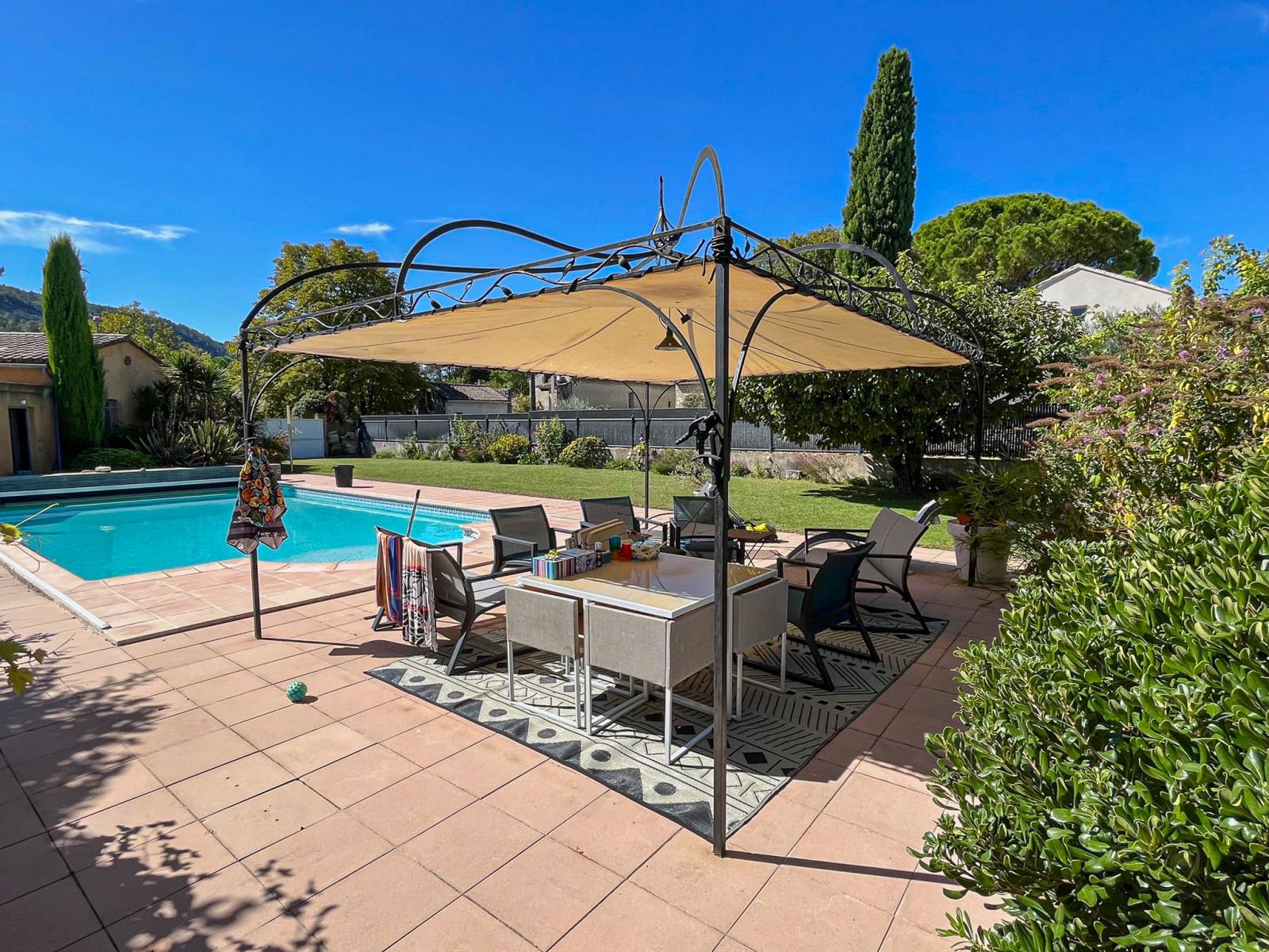 A vendre, Maison de village -REF4249 Drôme provençale, St Paul 3 Châteaux Piscine Garage