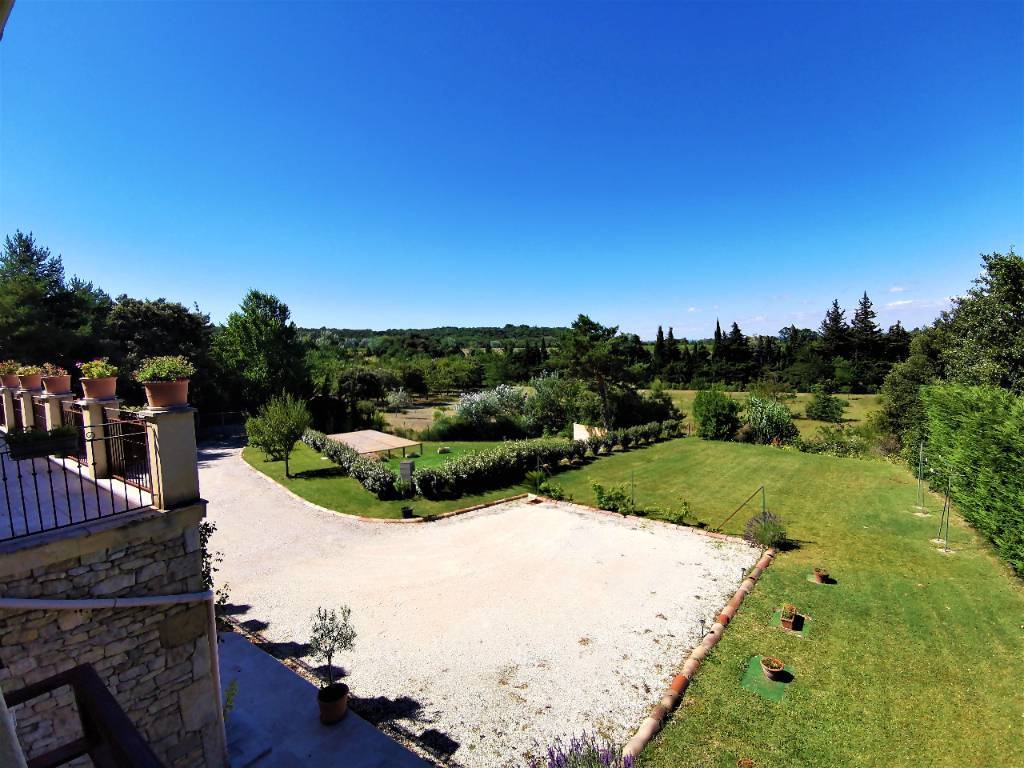 Secteur Grignan, en position dominante  bâtisse pleine de charme