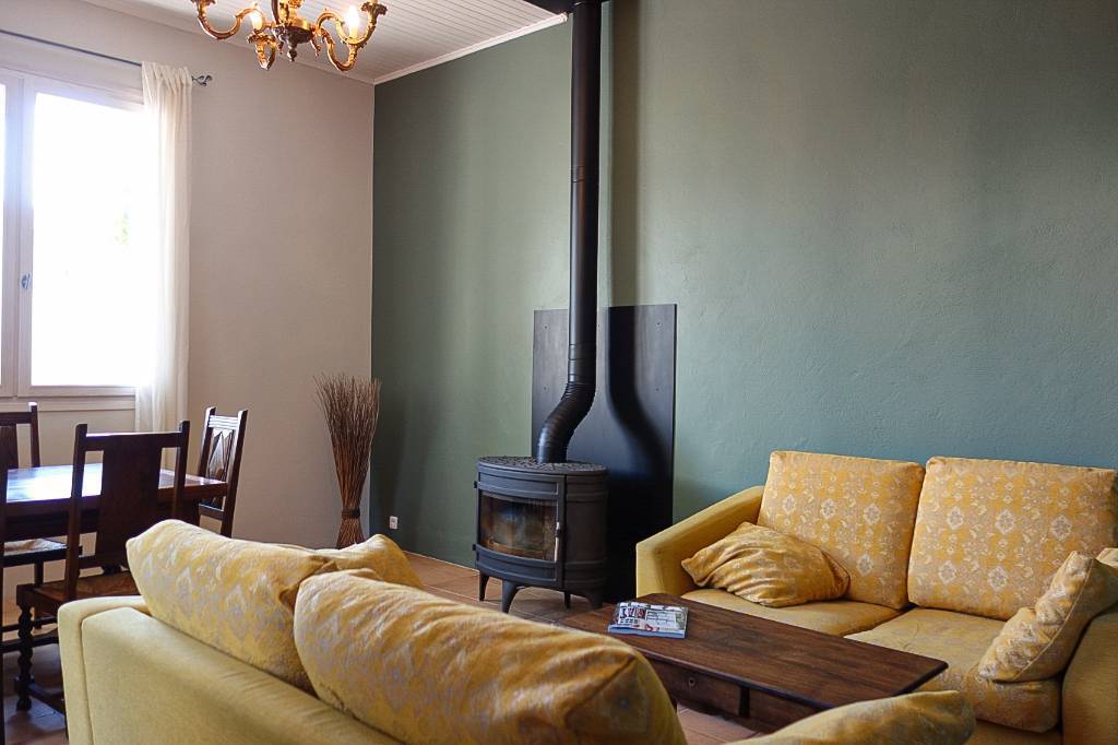  Maison de caractère  rénovée  avec charme , VENDUE PAR NOS SOINS