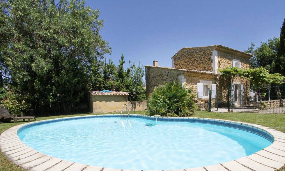  Mazet au coeur de Suze la Rousse, piscine, COMPROMIS SIGNE PAR NOS SOINS