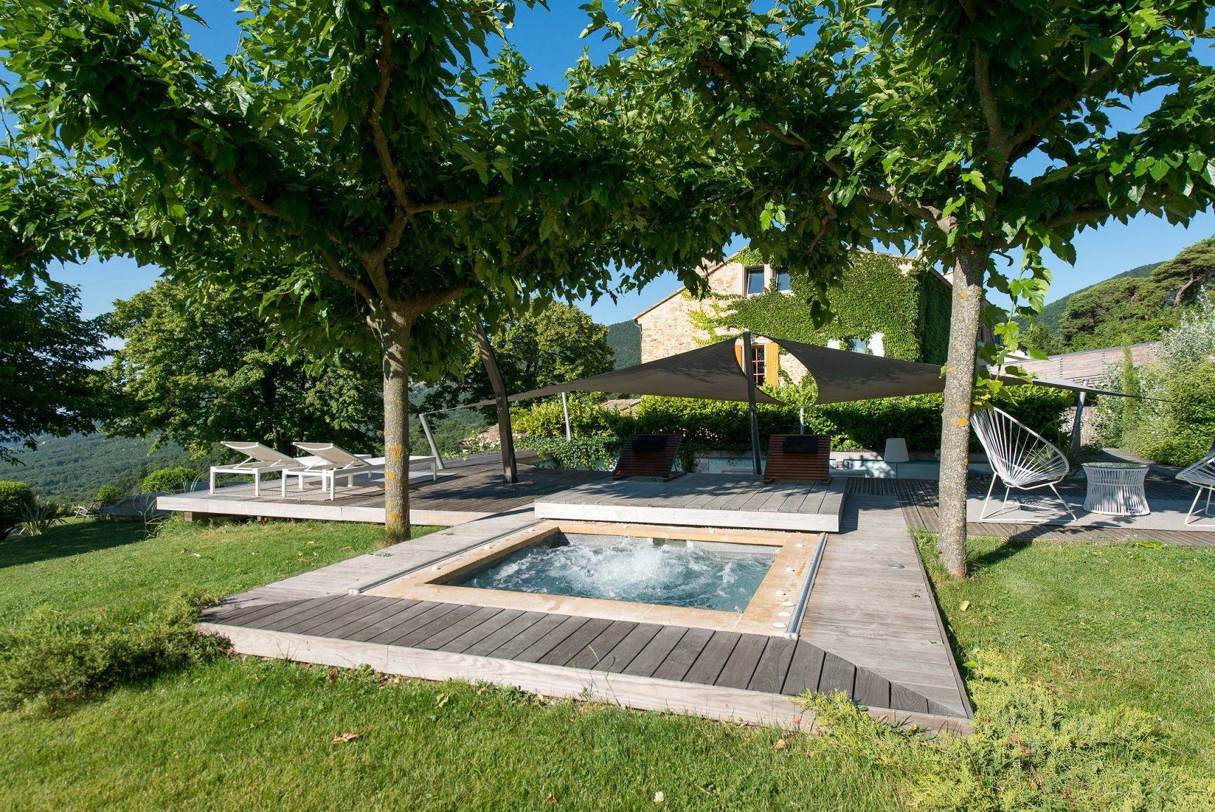 Rien ne manque au tableau.....