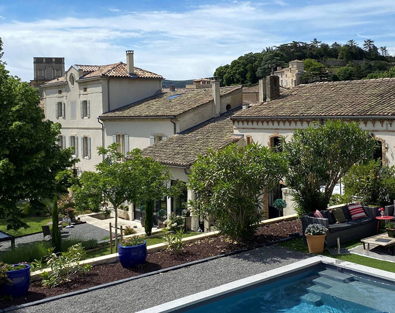 Réf 4219 - A vendre une propriété d'exception Montélimar Sud  