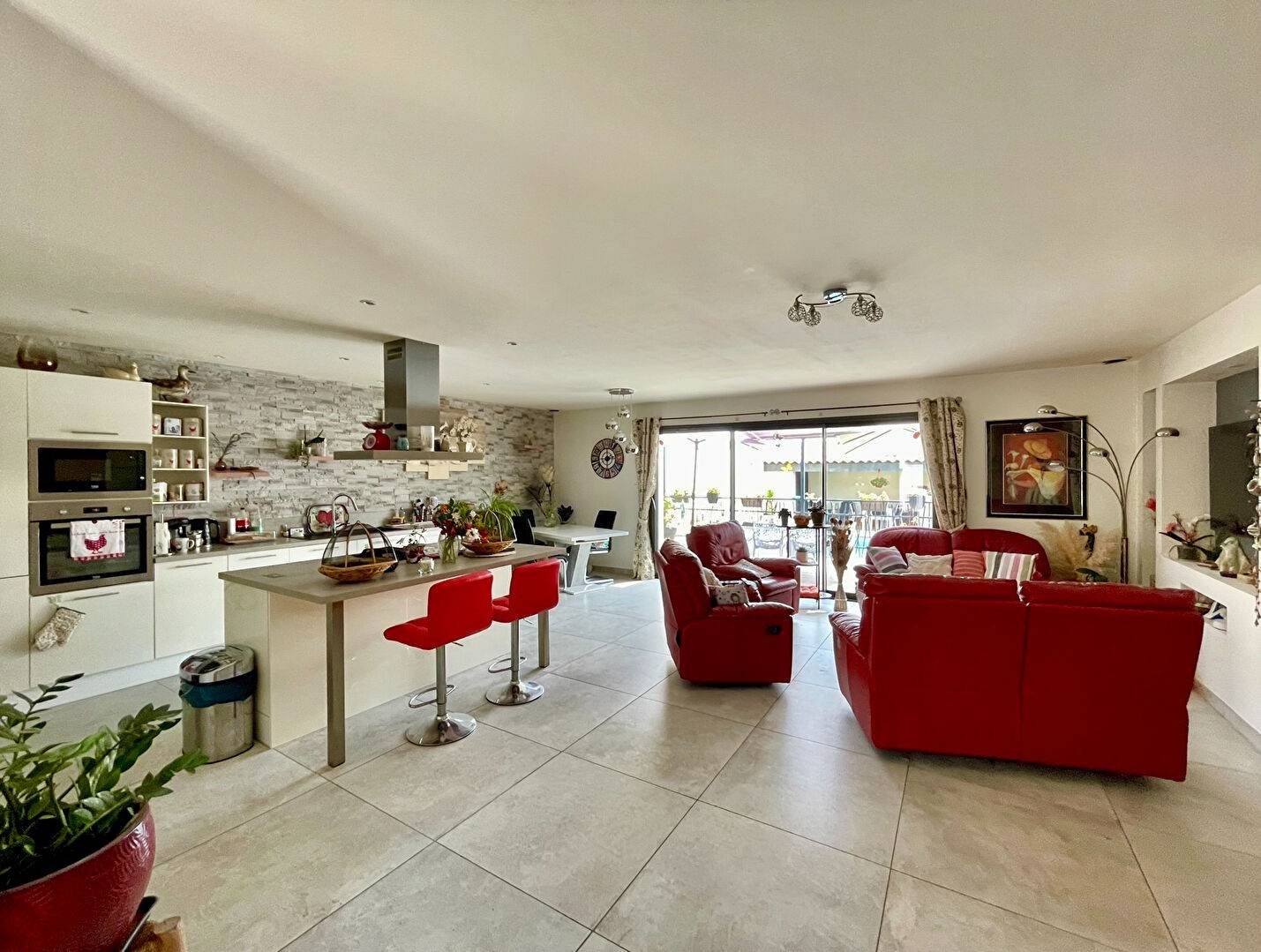 A Vendre Maison BOUCHET  Maison plain pied récente avec piscine et garage