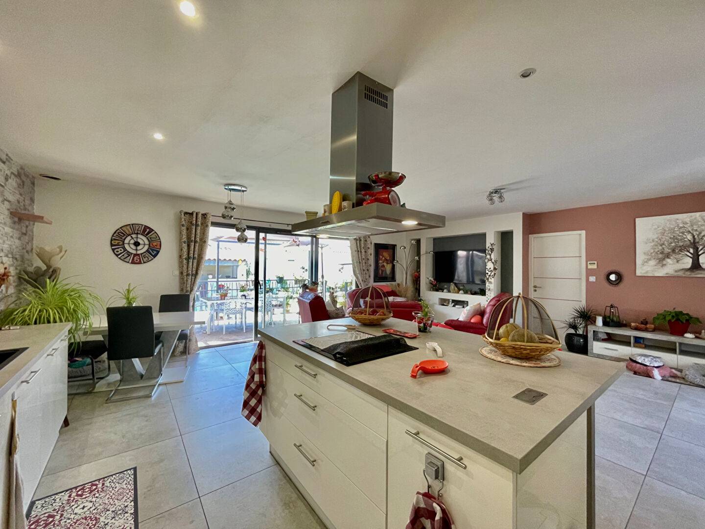 A Vendre Maison BOUCHET  Maison plain pied récente avec piscine et garage