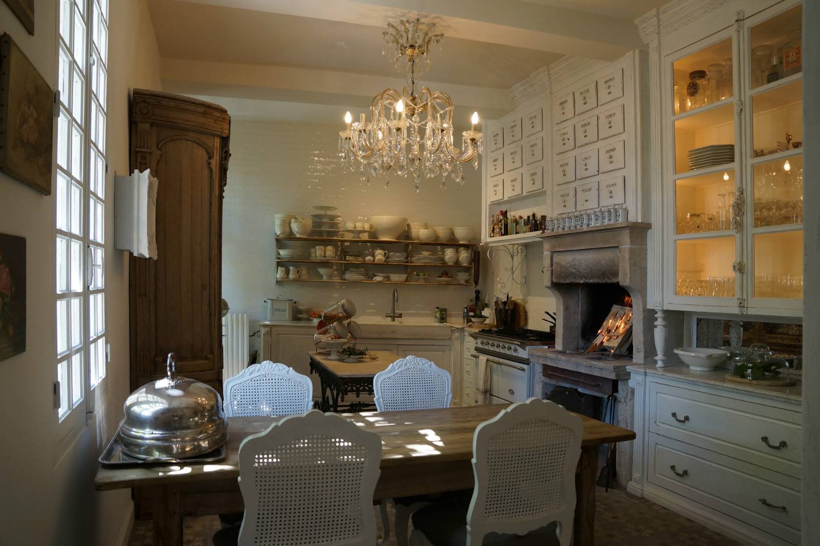 SOUS OFFRE  une maison de maître au cœur d'un village de la Provence