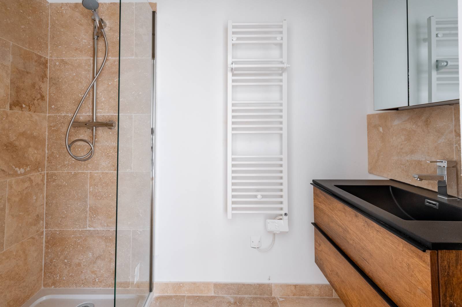 A  vendre duplex dans copropriété de standing Entre Bollène et Saint Paul Trois Châteaux  