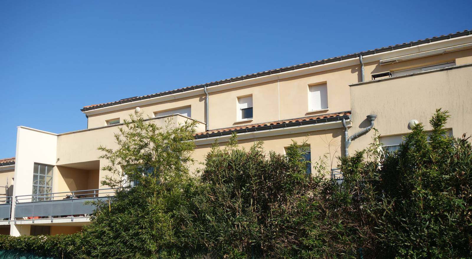 Appartement avec terrasse Saint Paul trois Chateaux   Ref: 4137RV