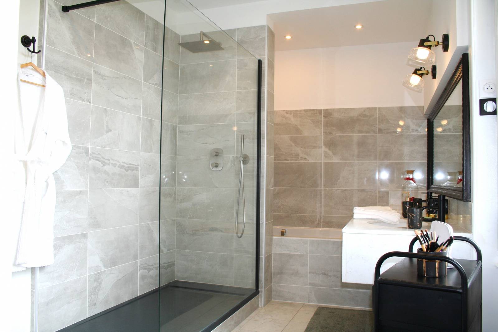 Réf 4219 - A vendre une propriété d'exception Montélimar Sud  