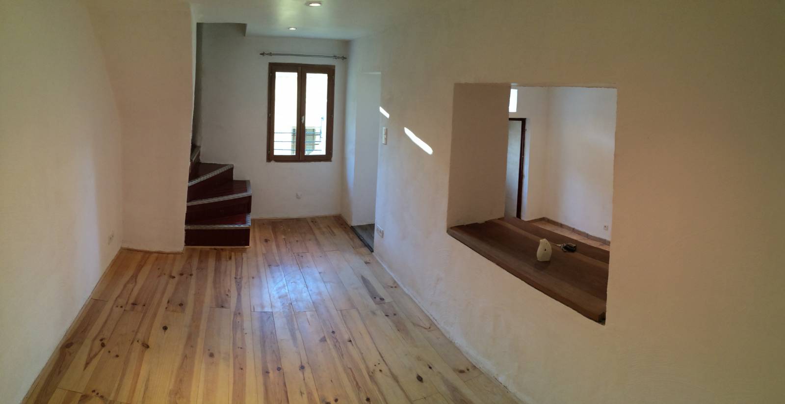 Maison de village avec terrasse tropézienne Enclave de Papes  