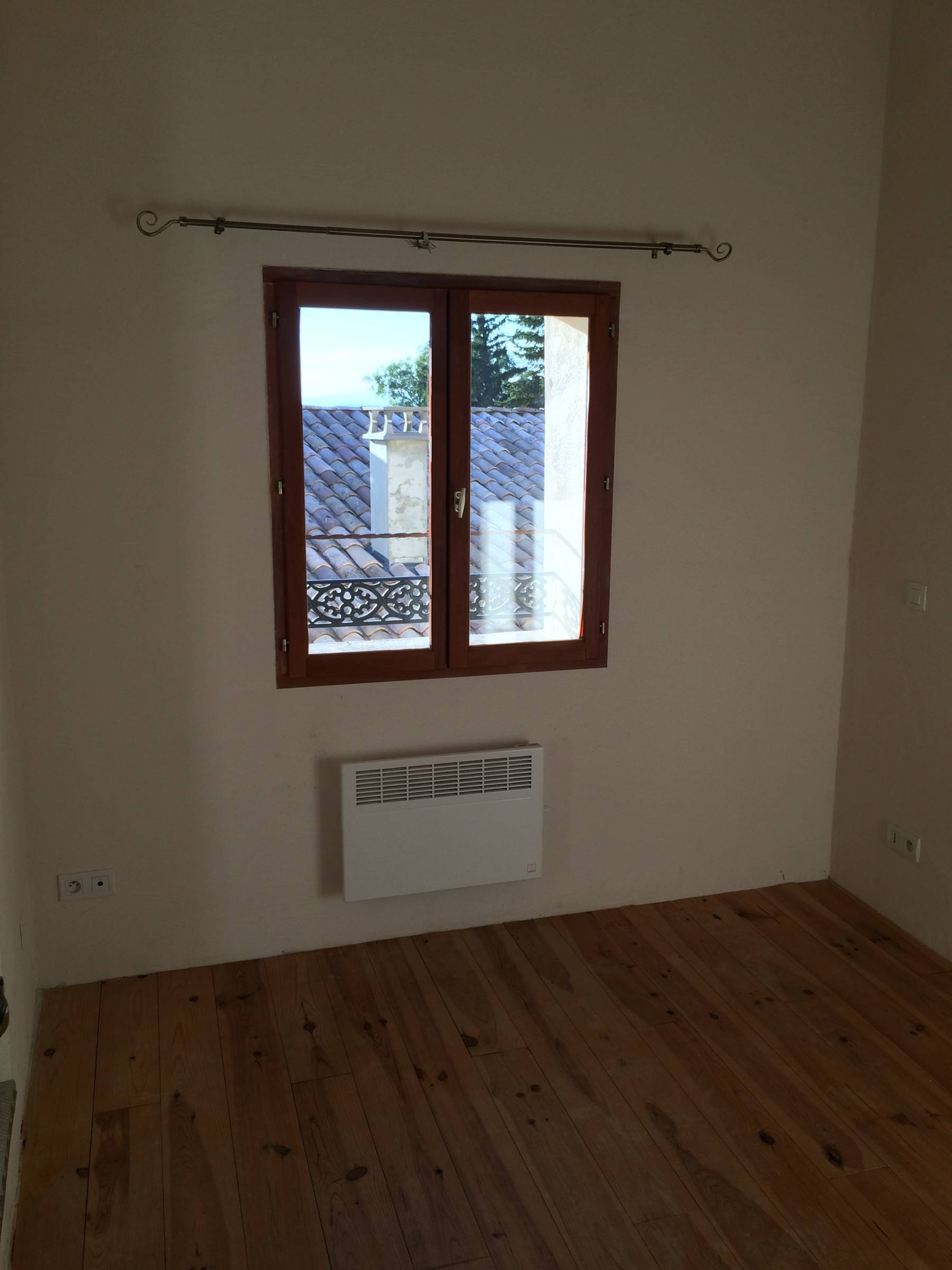 Maison de village avec terrasse tropézienne Enclave de Papes  