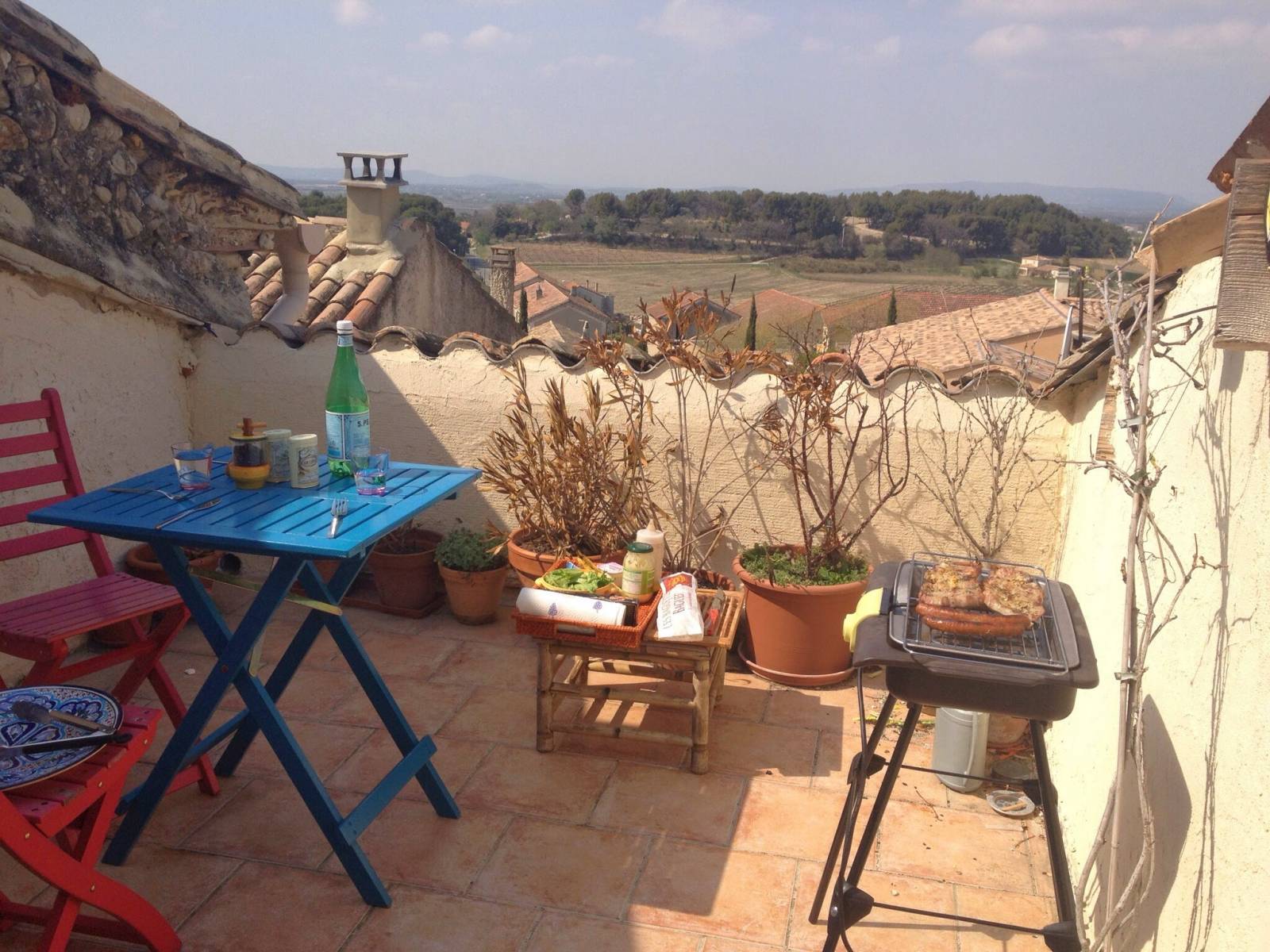 Maison de village avec terrasse tropézienne Enclave de Papes  