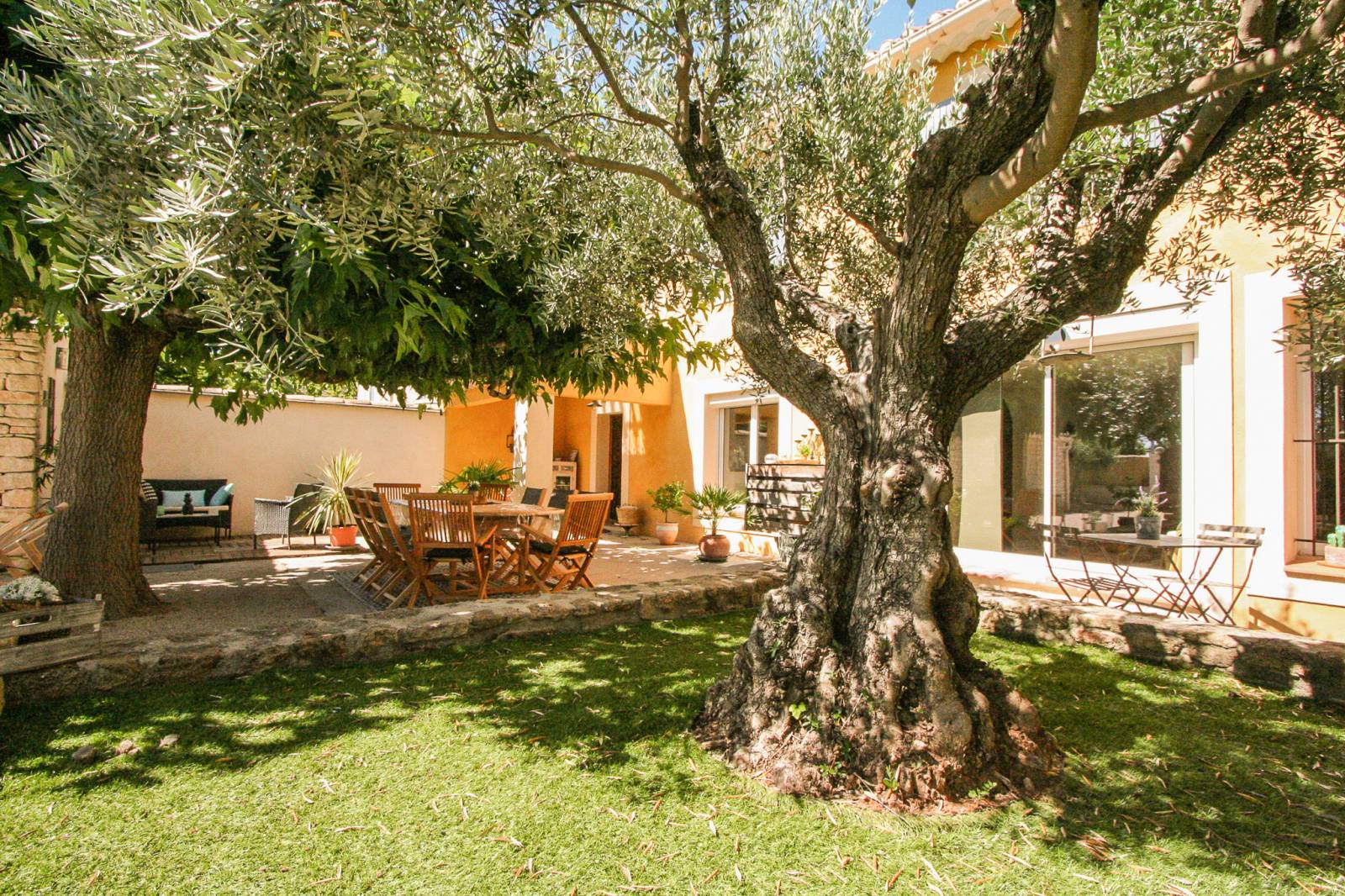 maison de village a vendre à Suze La Rousse