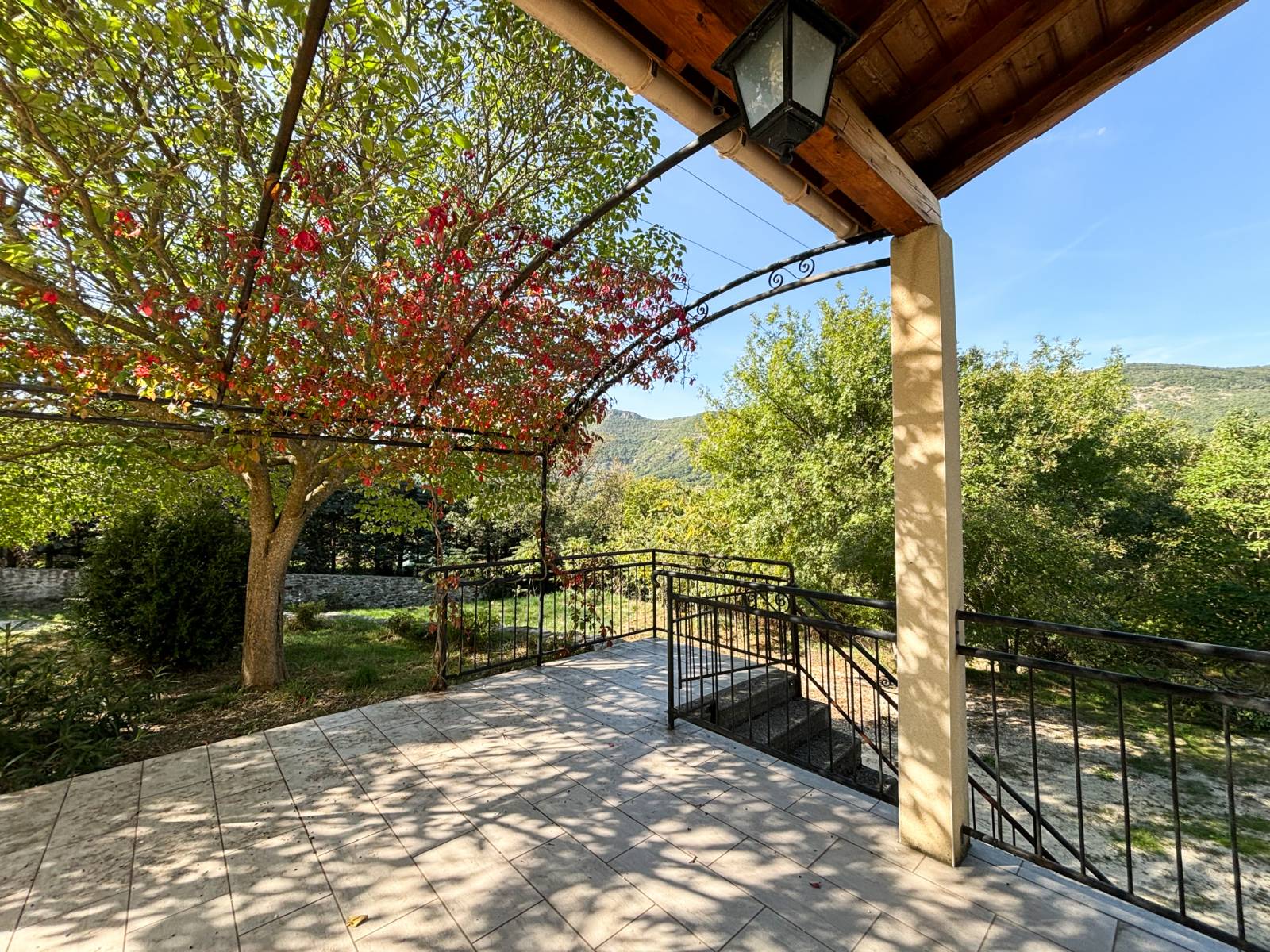 SOUS OFFRE -  villa de plain pied secteur Taulignan,  vaste sous sol