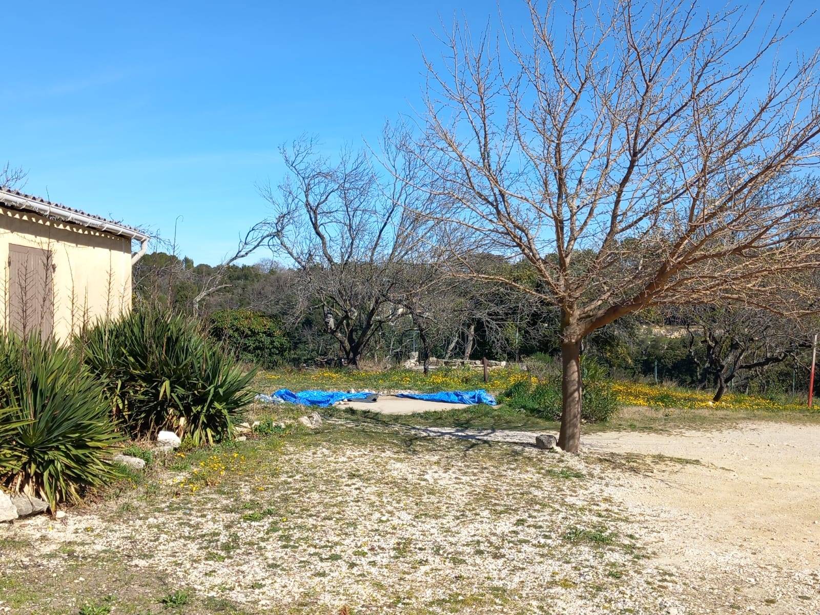 A vendre centre Saint Restitut - projet d'ensemble   