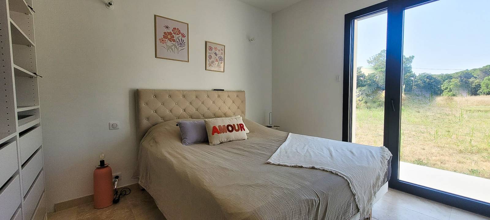 Maison contemporaine de standing secteur recherché, Suze La Rousse au calme, 