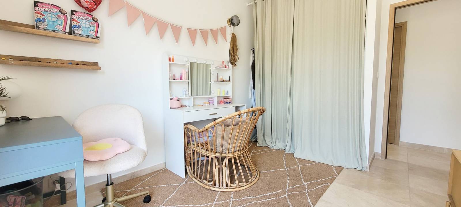 Maison contemporaine de standing secteur recherché, Suze La Rousse au calme, 