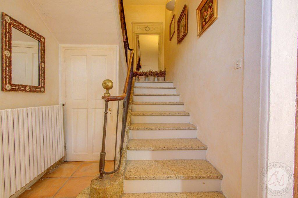 A vendre, Maison de Maître Grignan Drôme Provençale Une adresse unique