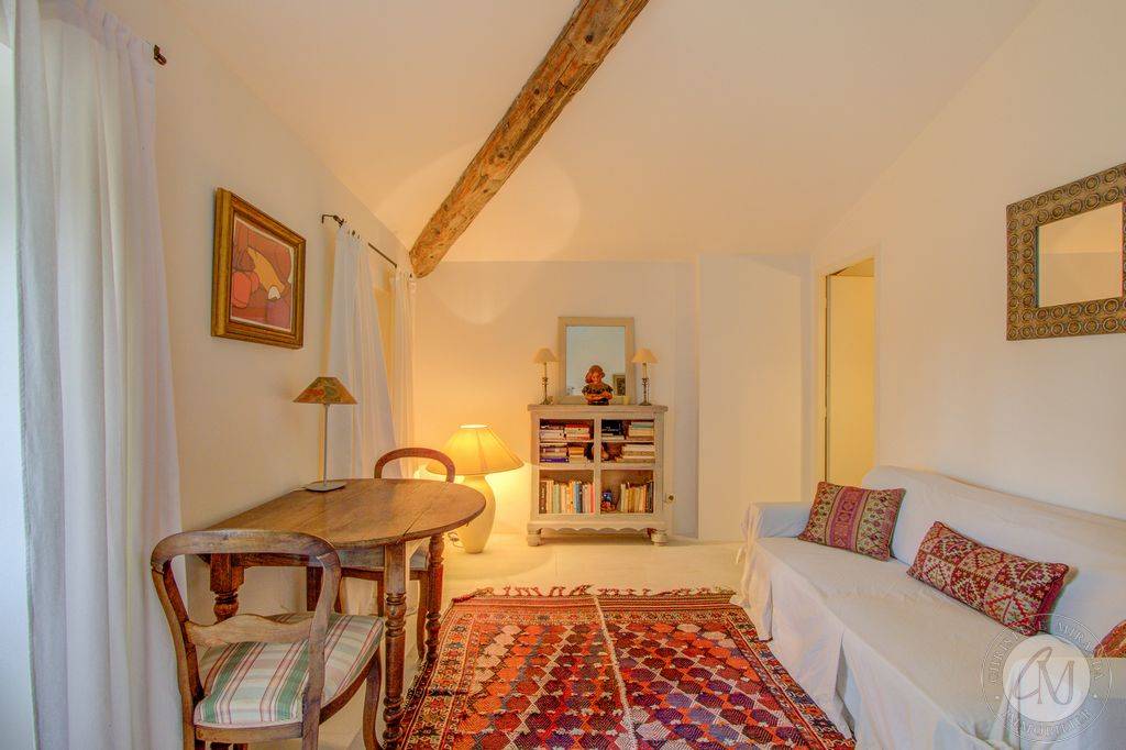 A vendre, Maison de Maître Grignan Drôme Provençale Une adresse unique