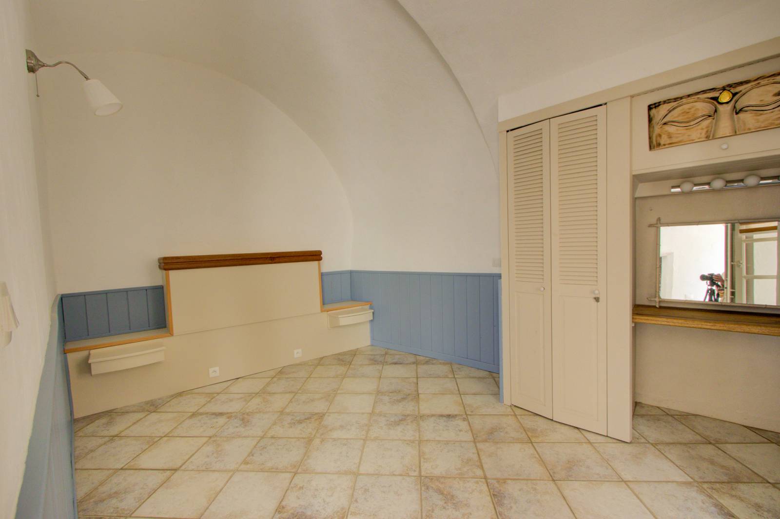 Dans le centre ancien Saint Paul Trois Châteaux, centre ancien. 