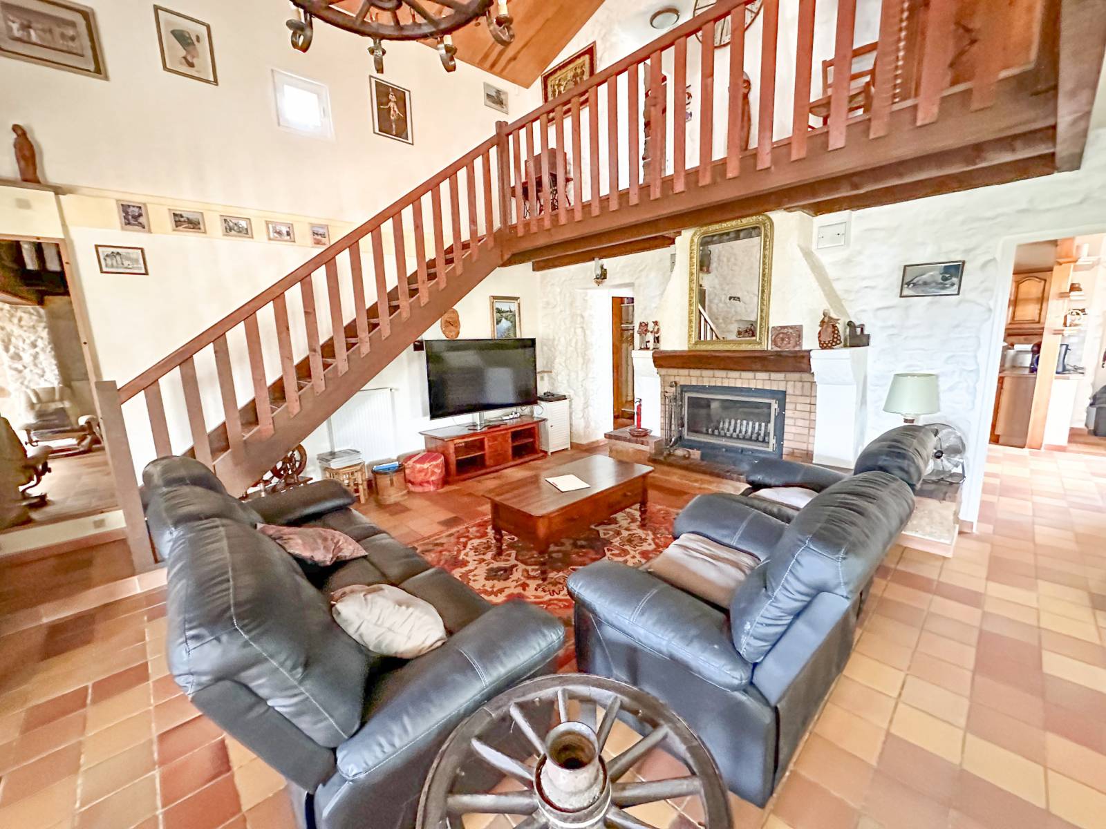 A vendre mas de caractère Suze la rousse campagne 