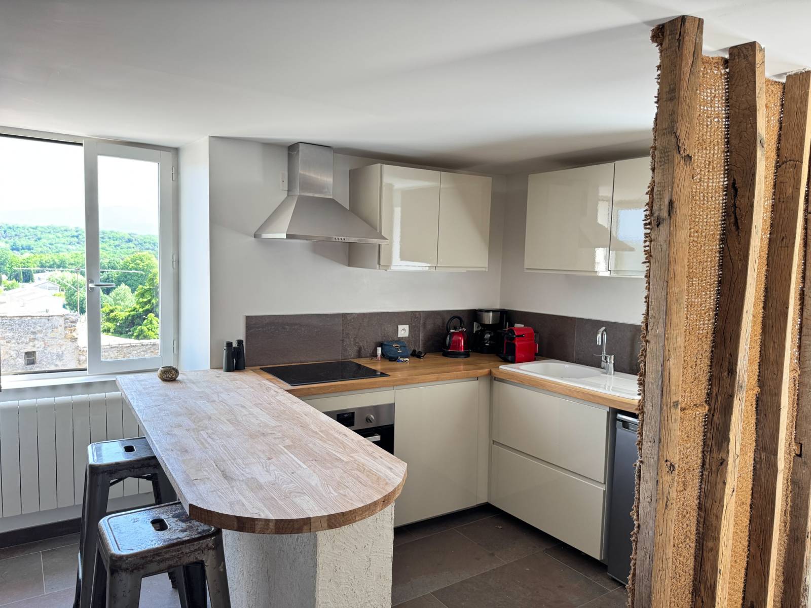 A vendre Maison  au coeur du village avec vue sur la campagne provençale Grignan  