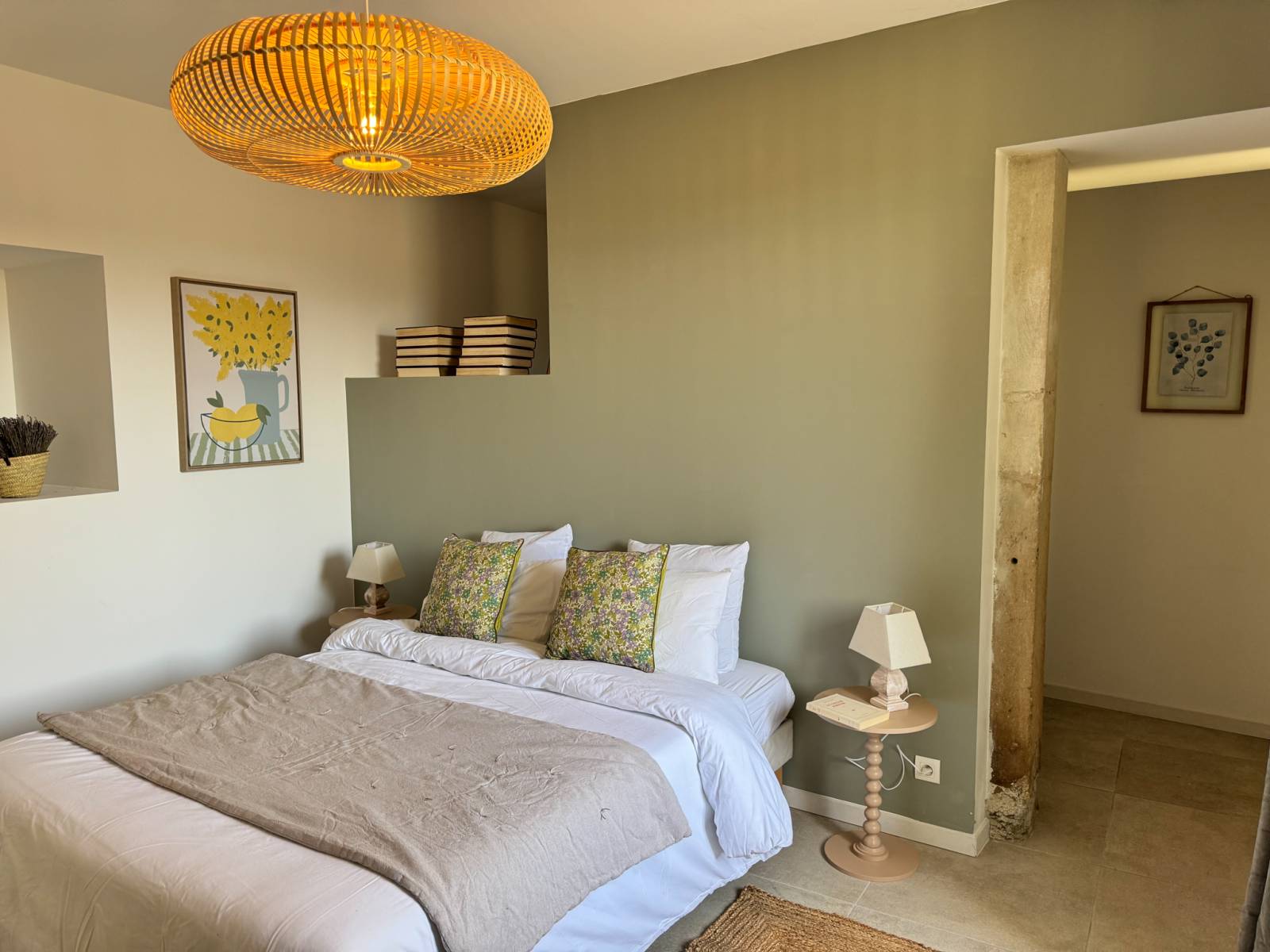 A vendre Maison  au coeur du village avec vue sur la campagne provençale Grignan  