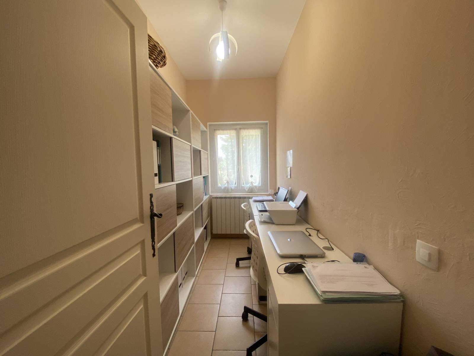 Maison de caractère à Rochegude en Drôme Provençale Vignes, Oliviers, chênes truffiers...