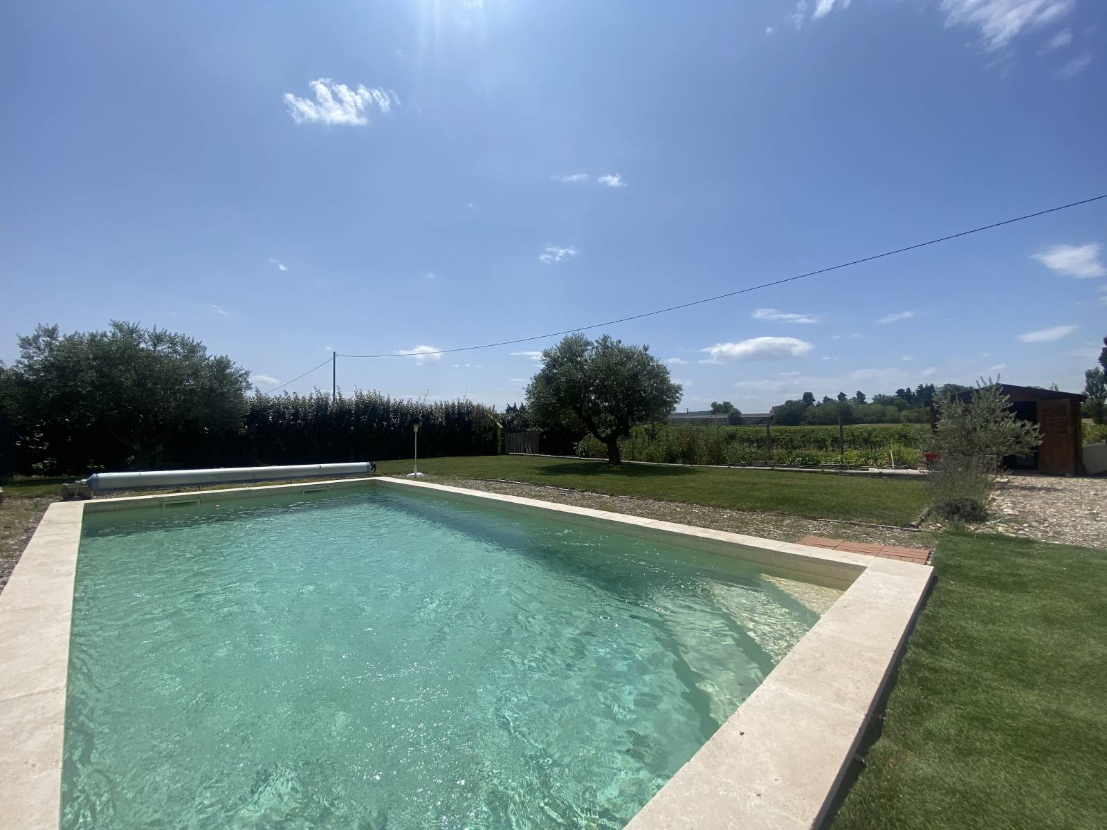 Maison de caractère à Rochegude en Drôme Provençale Vignes, Oliviers, chênes truffiers...