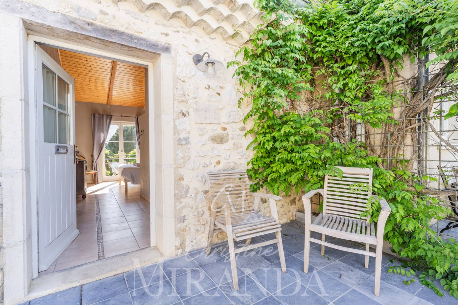 Appartement dans résidence de standing, Allan campagne 